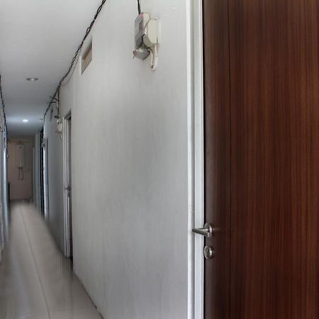 Oyo 345 Wynne Residence Jakarta Ngoại thất bức ảnh